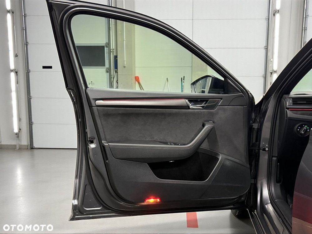 Skoda Superb 2.0 TSI 4x4 Sportline DSG - 17