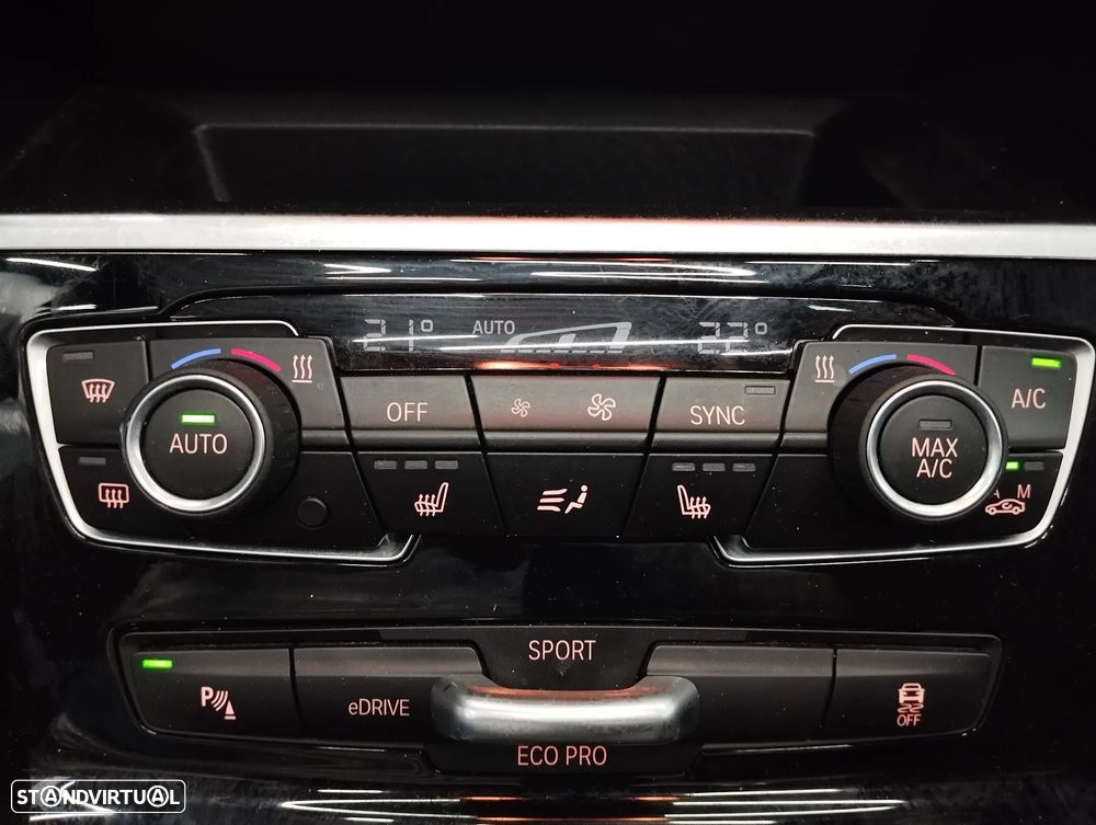 BMW 225xe Active Tourer Advantage - 38