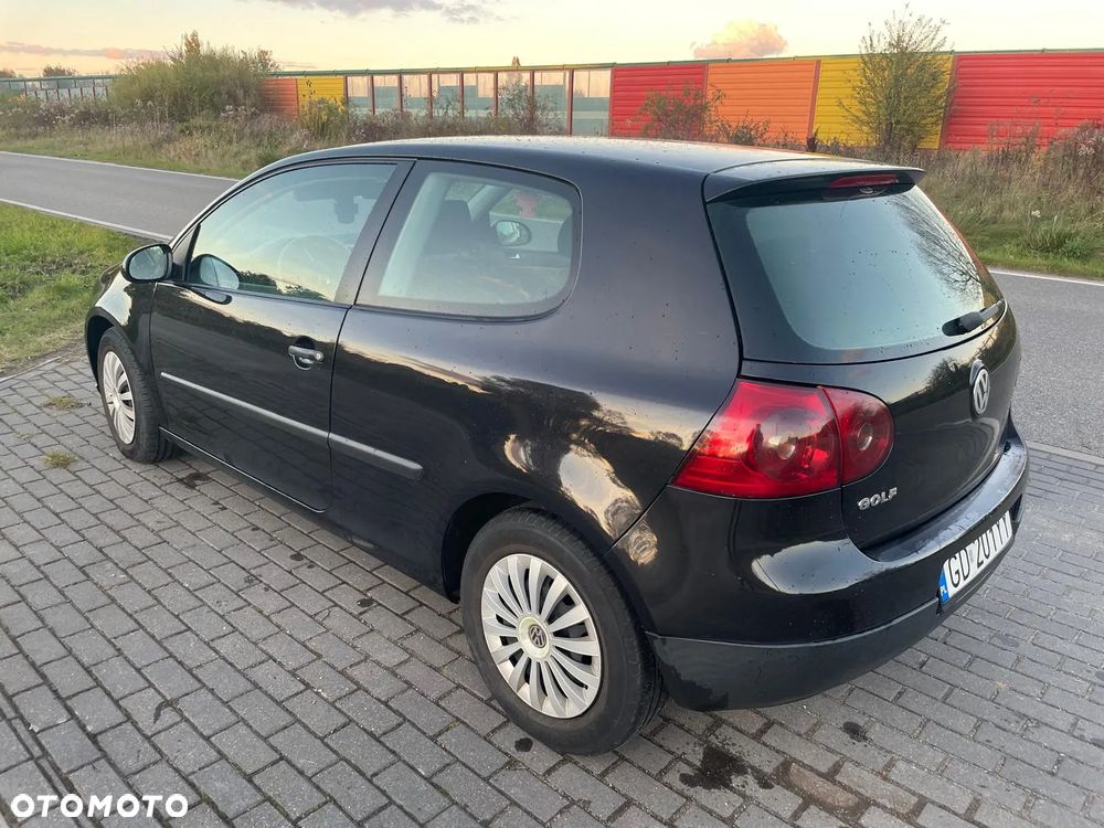 Volkswagen Golf 1.6 Trendline - 6