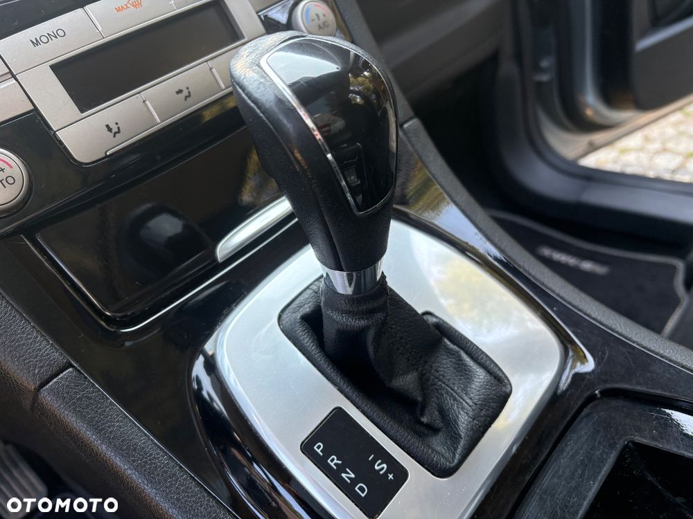 Ford S-Max 2.0 TDCi DPF Titanium MPS6 - 37