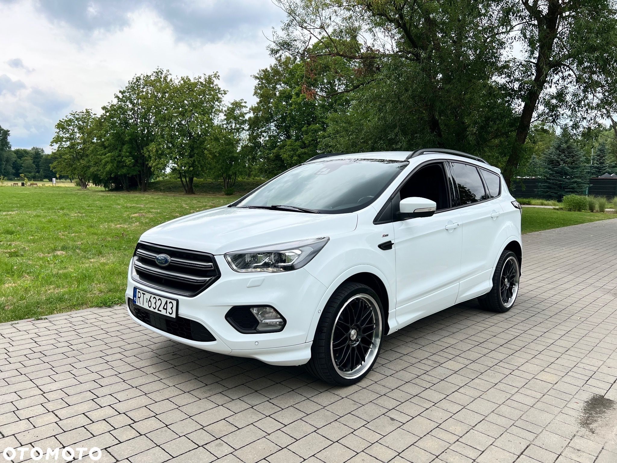 Ford Kuga 2.0 TDCi FWD ST-Line - 1