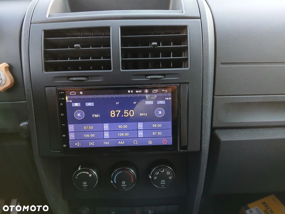 Dodge Nitro 2.8 CRD SE - 9