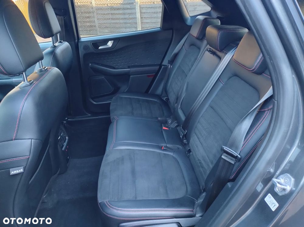 Ford Kuga 2.0 EcoBlue 4x4 ST-LINE X - 31