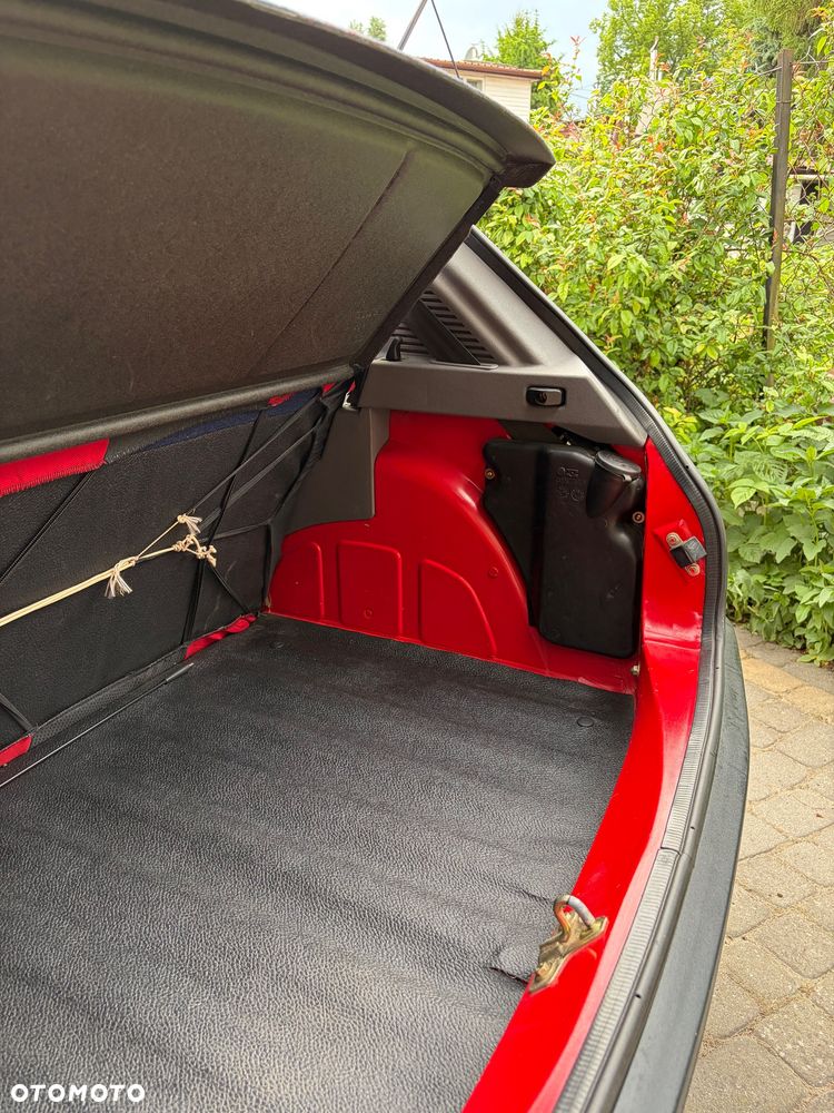 Peugeot 205 1.0 Junior - 16