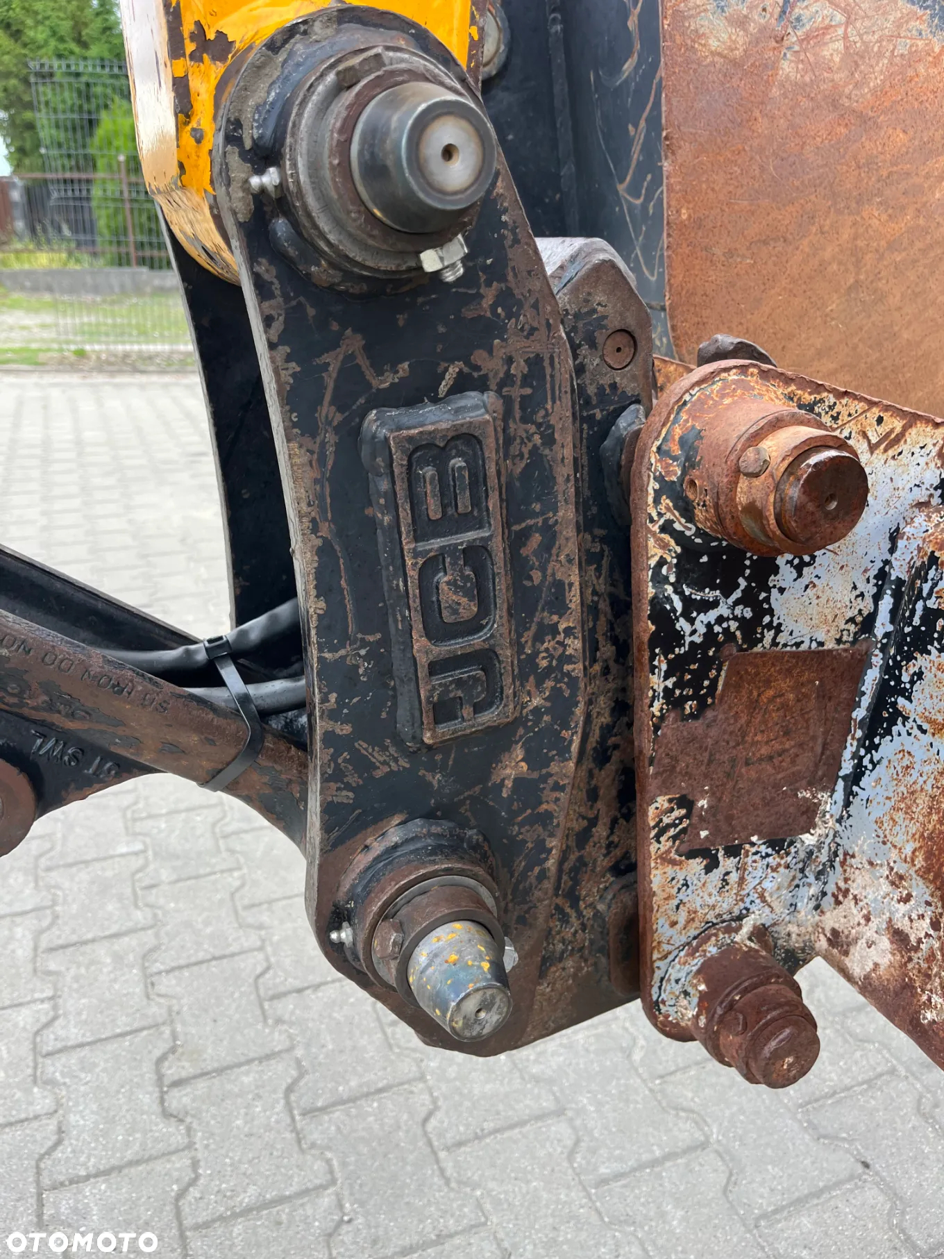JCB 65 R-1 - 10