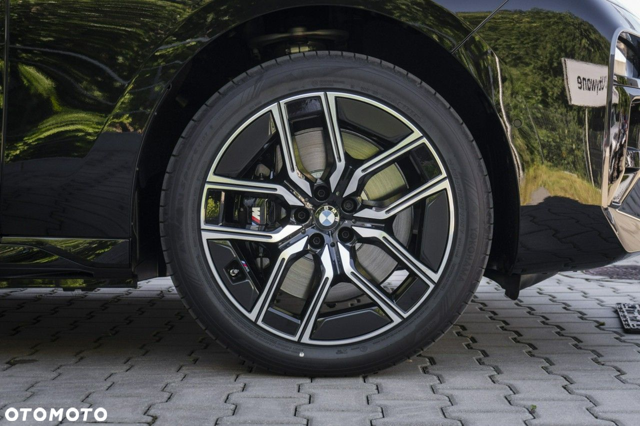 BMW i7 - 21