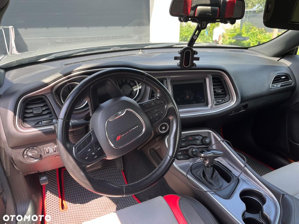 Dodge Challenger 3.6 SXT Plus - 5