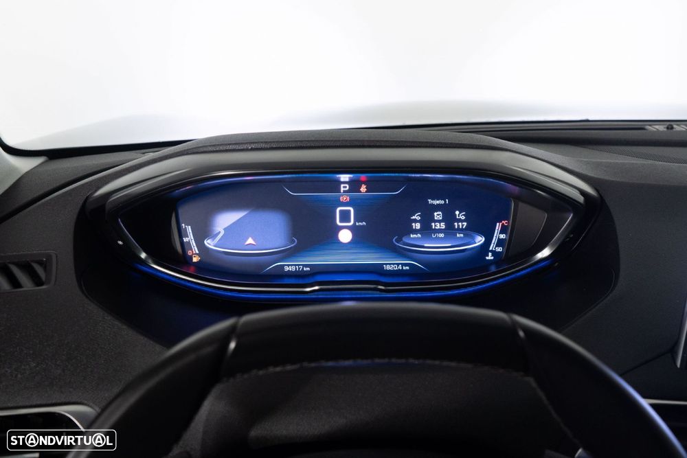 Peugeot 5008 1.2 PureTech Allure EAT8 - 26