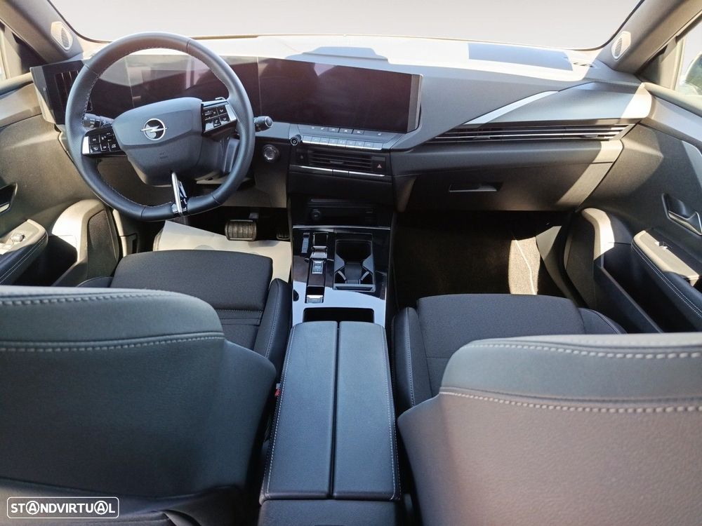 Opel Astra Sports Tourer 1.2 T Hybrid GS eDCT — fotografia 10