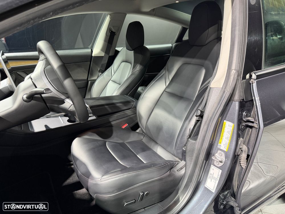 Tesla Model 3 Long-Range Dual Motor AWD - 29