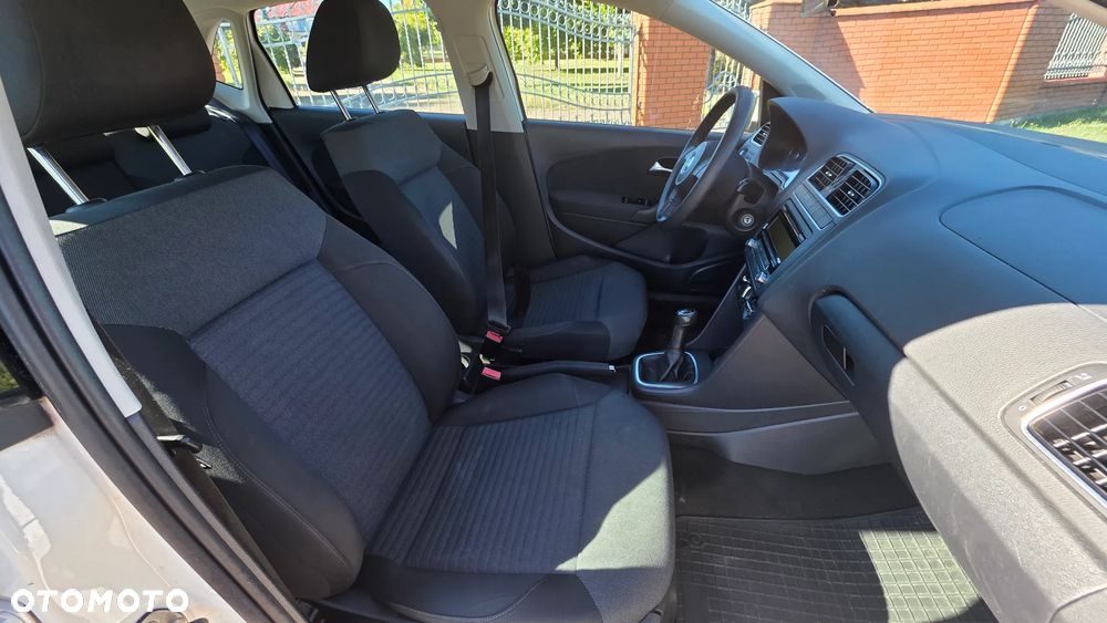 Volkswagen Polo - 14