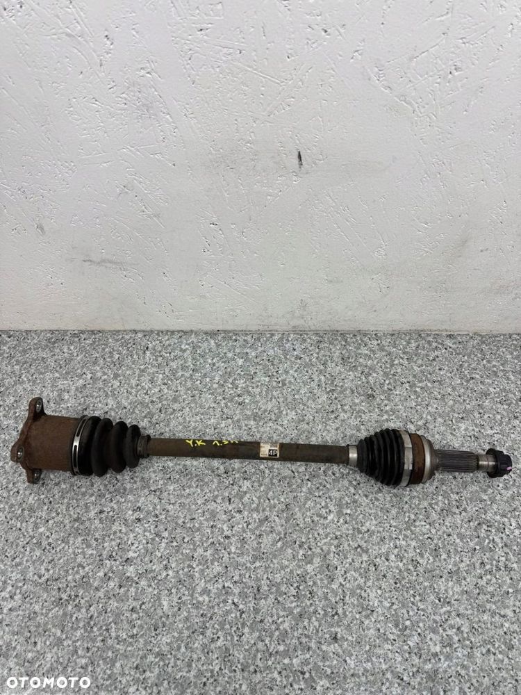 PÓŁOŚ LEWY TYŁ 4X4 4WD TOYOTA YARIS CROSS 2021-24 1.5 H 42340-47010