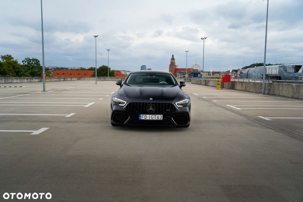 Mercedes-Benz AMG GT - 4