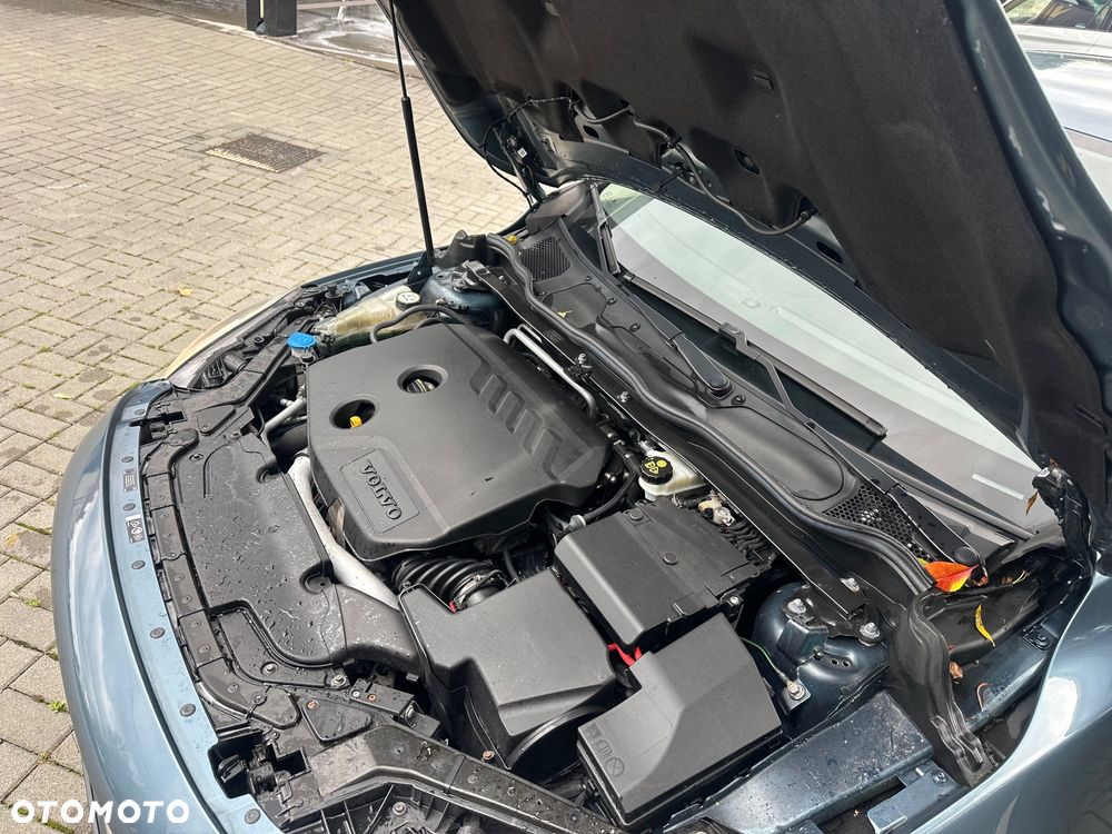Volvo V40 D2 Momentum - 26