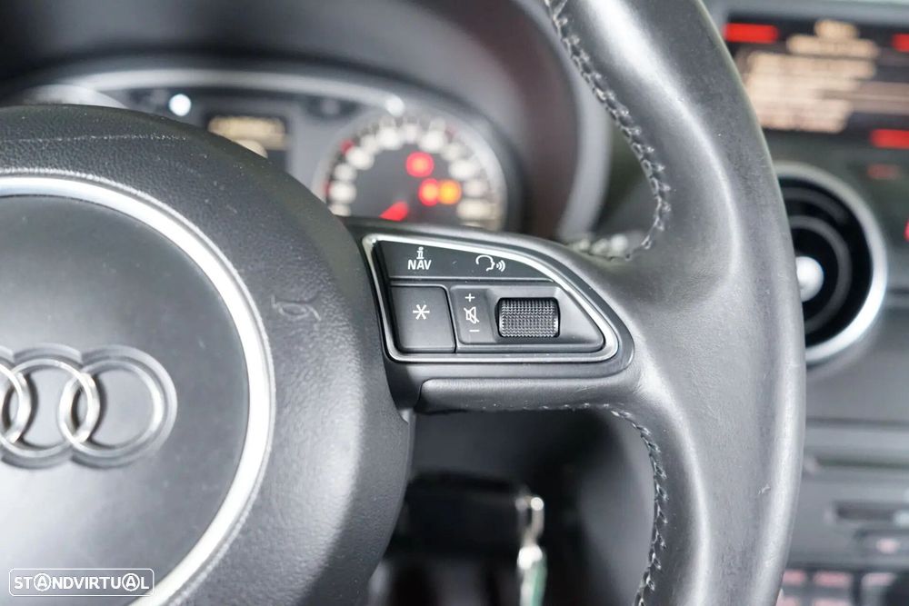 Audi A1 1.6 TDI Ambition - 21