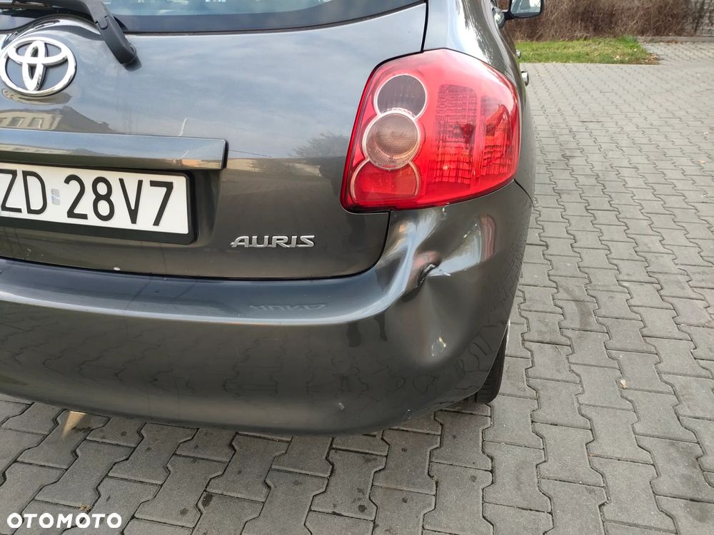 Toyota Auris 2.0 D-4D Sol - 11