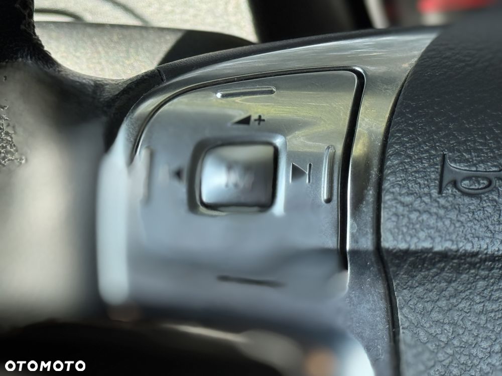 Ford S-Max - 18