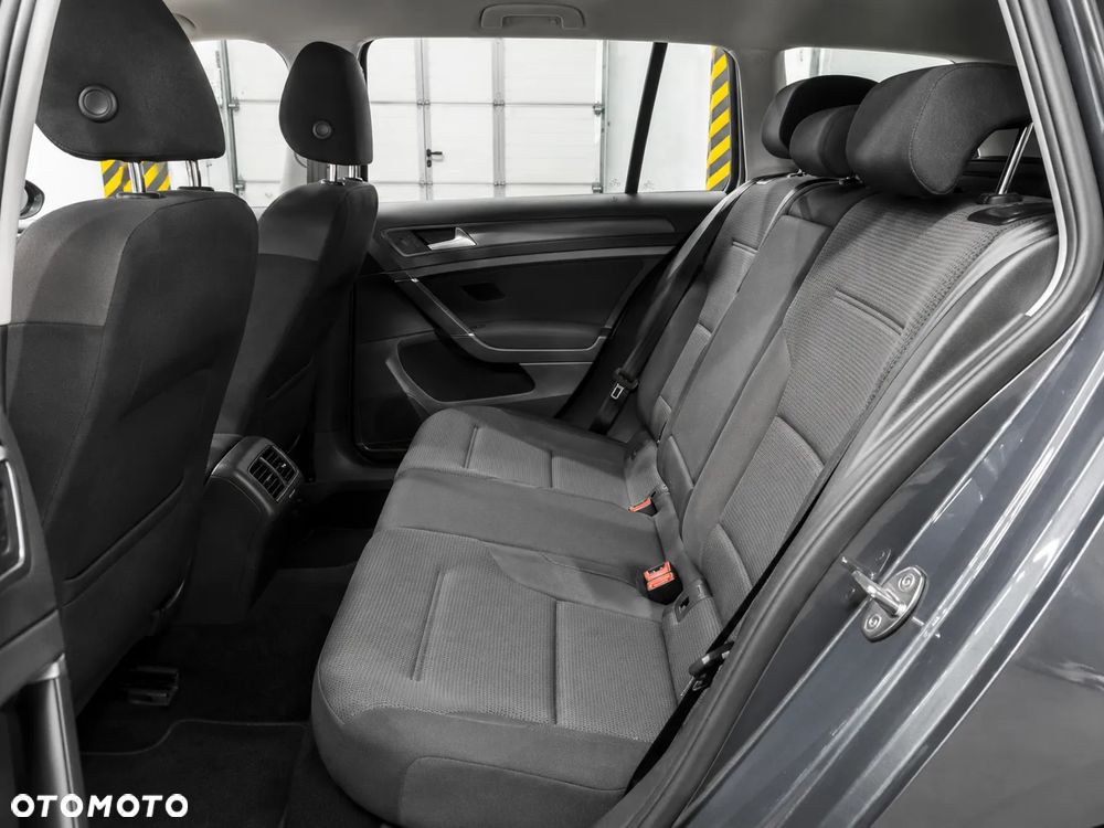 Volkswagen Golf 1.6 TDI BMT Comfortline - 8