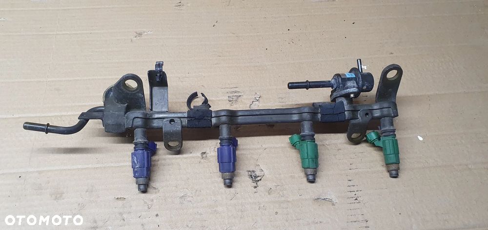 Listwa wtryskowa wtryski Mazda Premacy 1.8 16V 1100-12J60 - 4