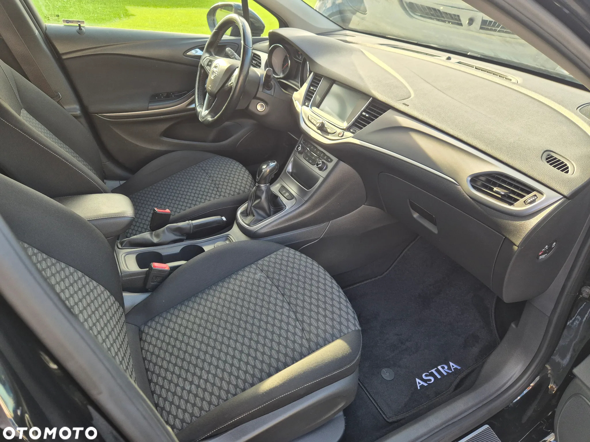 Opel Astra 1.4 Turbo Sports Tourer Business - 18