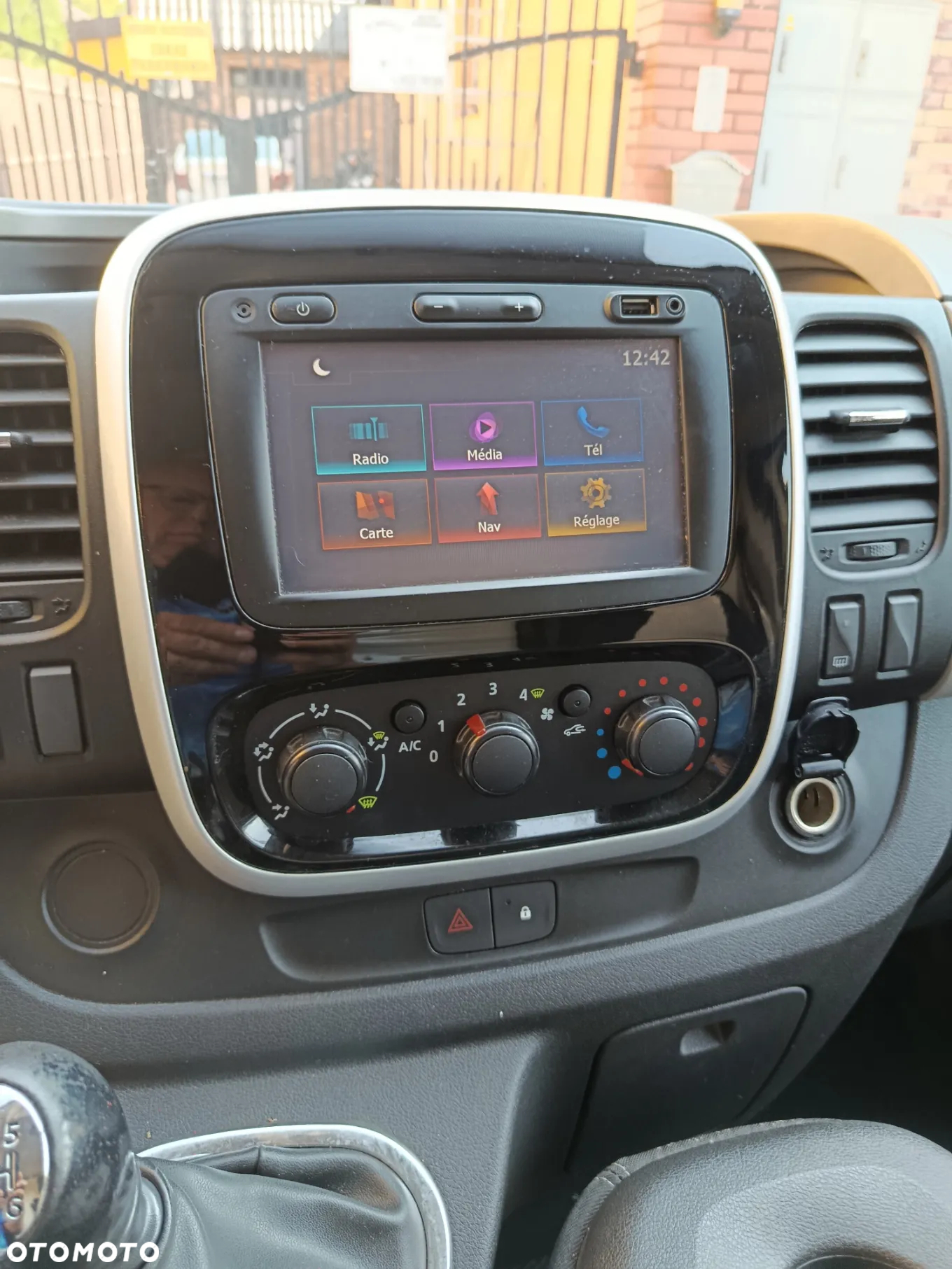 Renault Trafic - 16