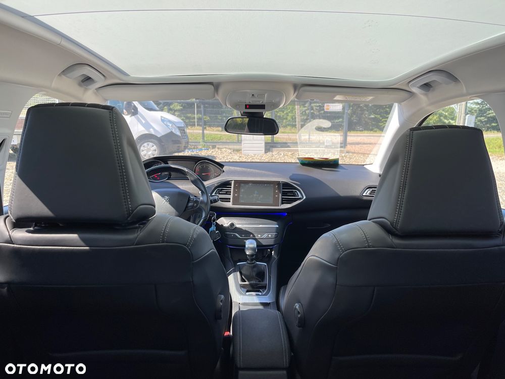 Peugeot 308 1.5 BlueHDi Allure S&S - 17
