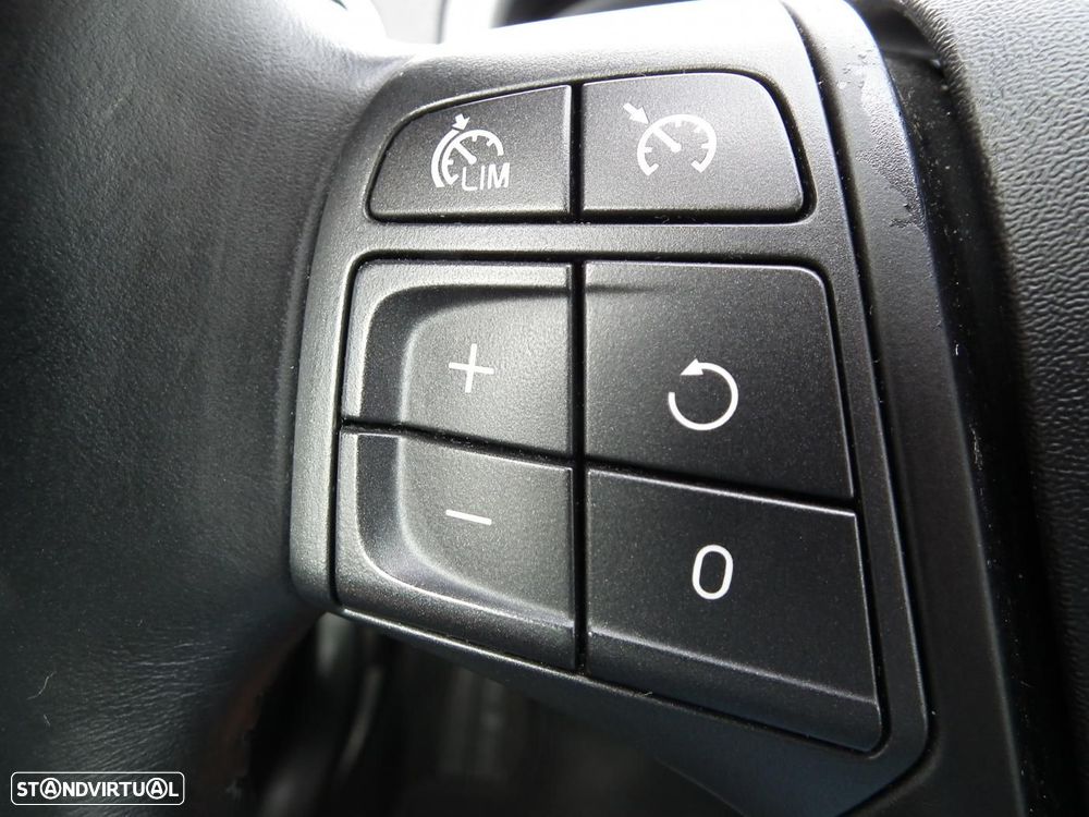 Volvo V40 1.6 D2 Momentum - 22