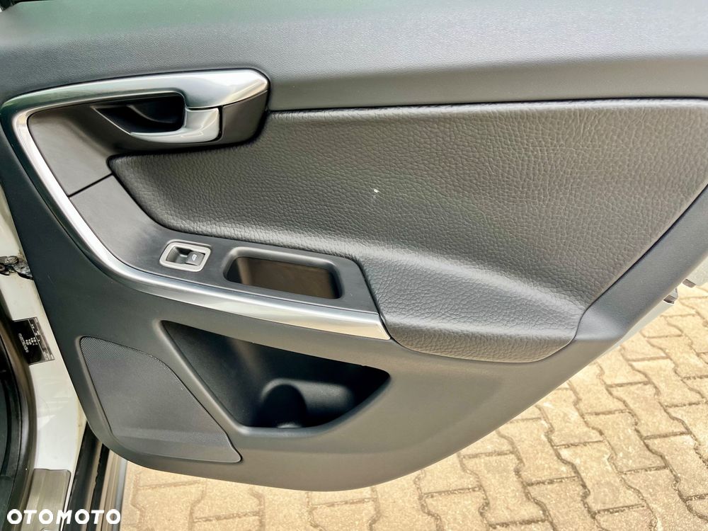 Volvo XC 60 - 28