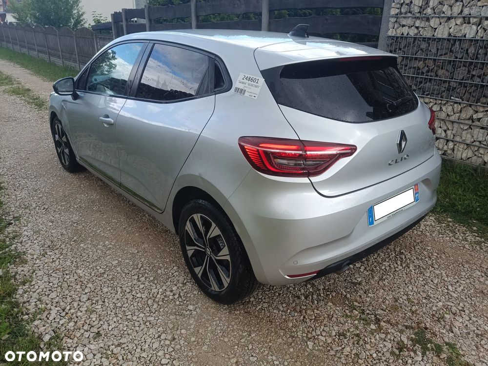 Renault Clio - 31