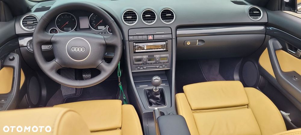 Audi A4 Cabrio 1.8 T - 9