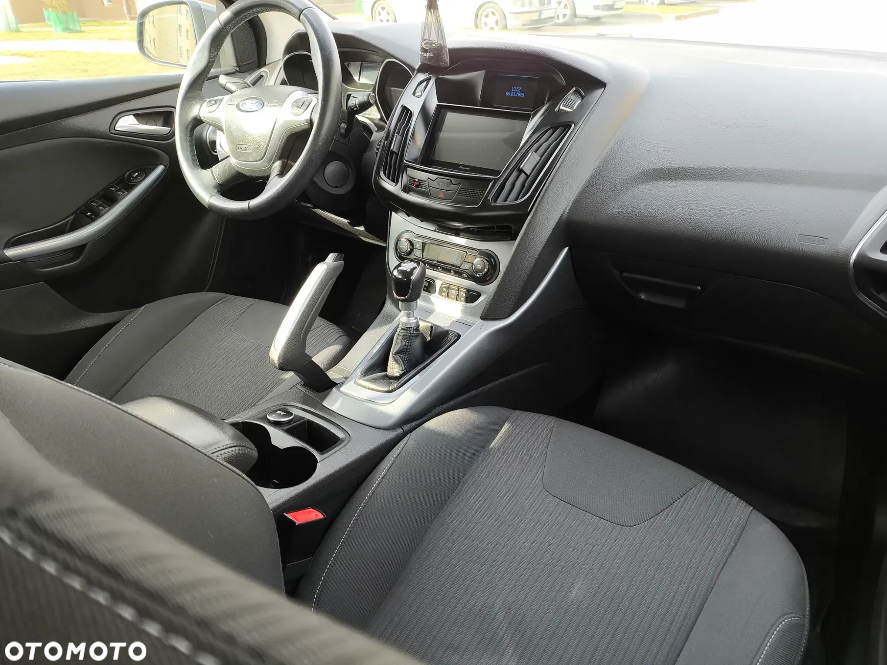 Ford Focus 1.6 EcoBoost Titanium - 11