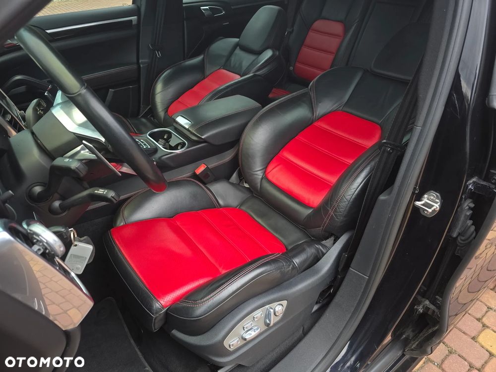 Porsche Cayenne S Diesel Platinum Edition - 29