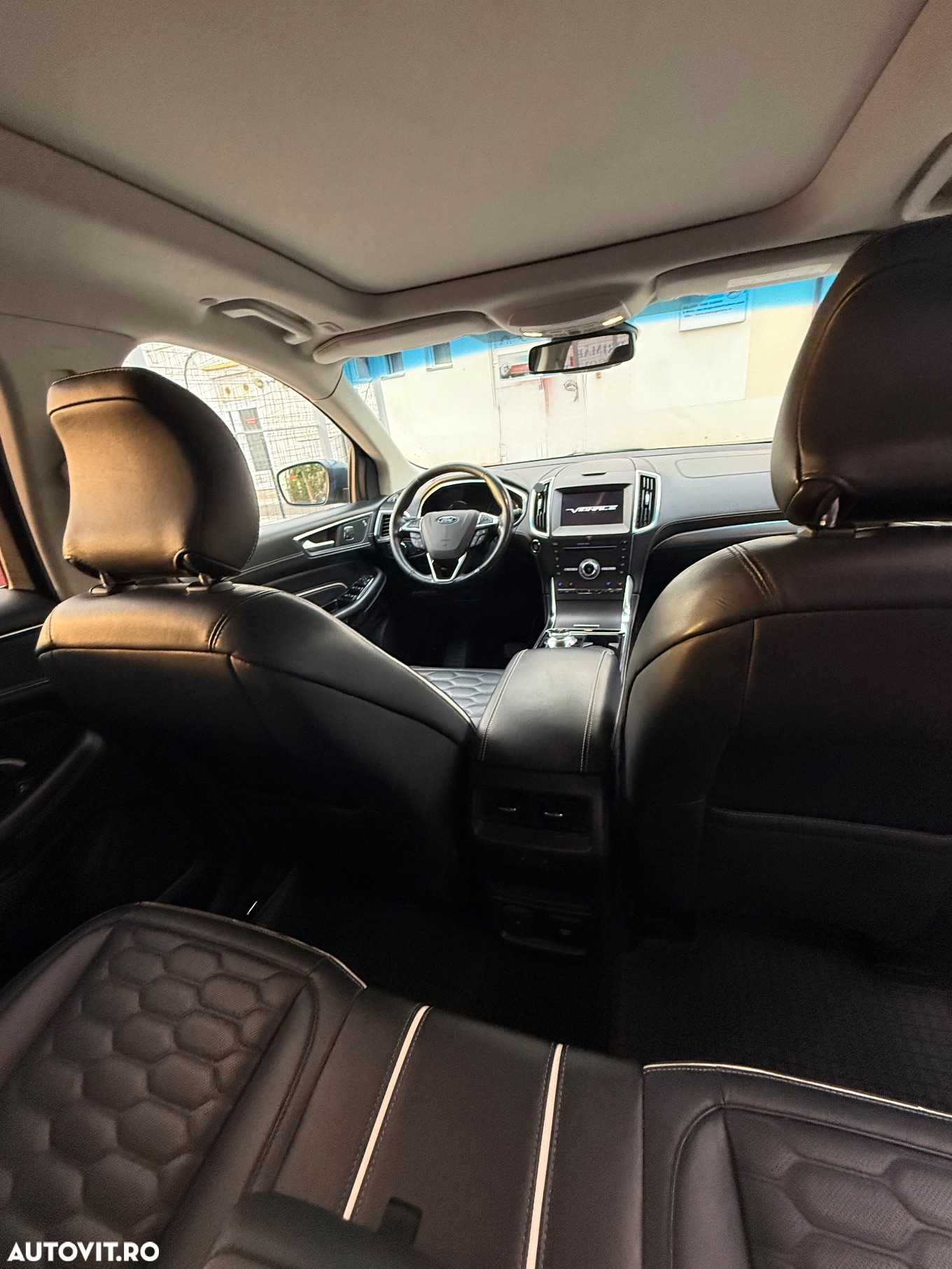 Ford Edge 2.0 Panther A8 AWD Vignale - 10