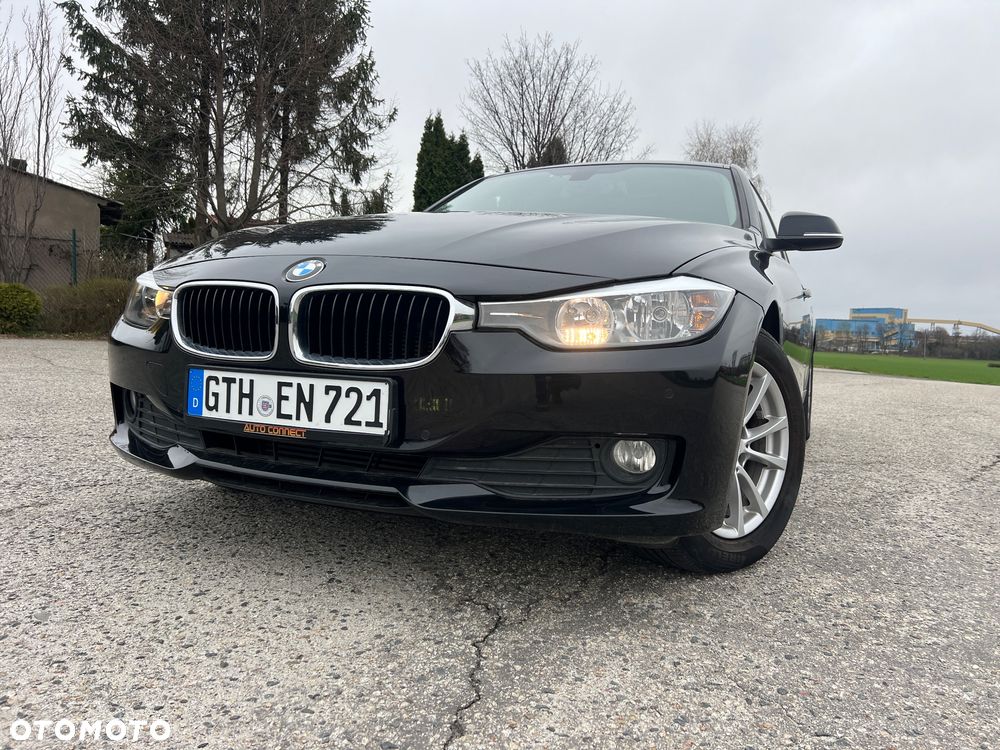 BMW Seria 3 316d - 11