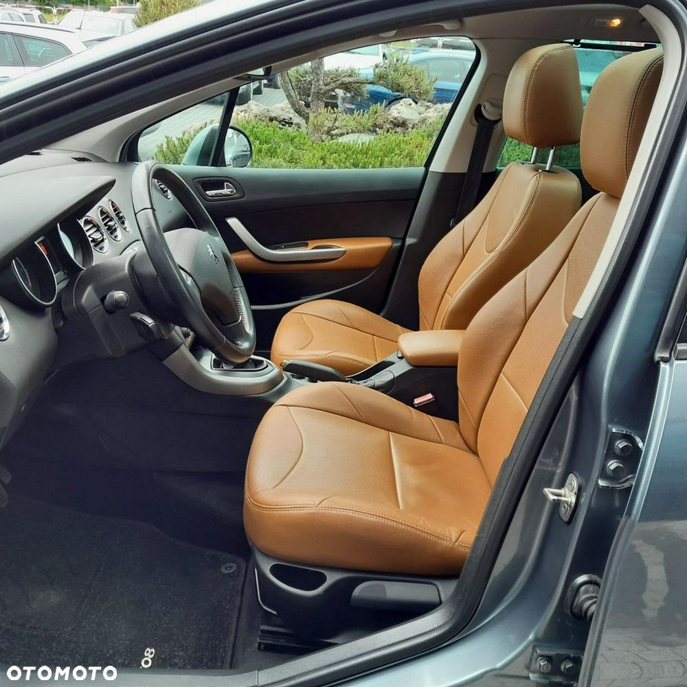 Peugeot 308 1.6 Premium - 10