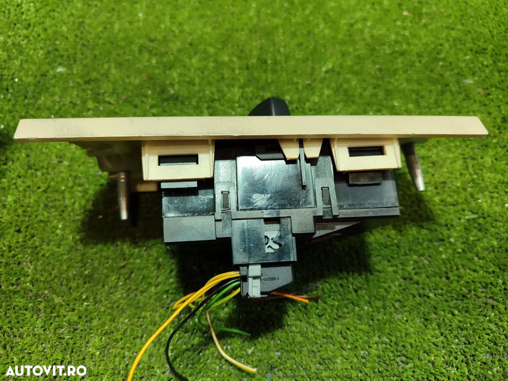 BLOC CONTROL LUMINI BMW 325I SERIA 3 E93 SE 3.0 BENZINA 2007 COD OEM 6932796 / 6932796-04 / 2005-2012 - 6