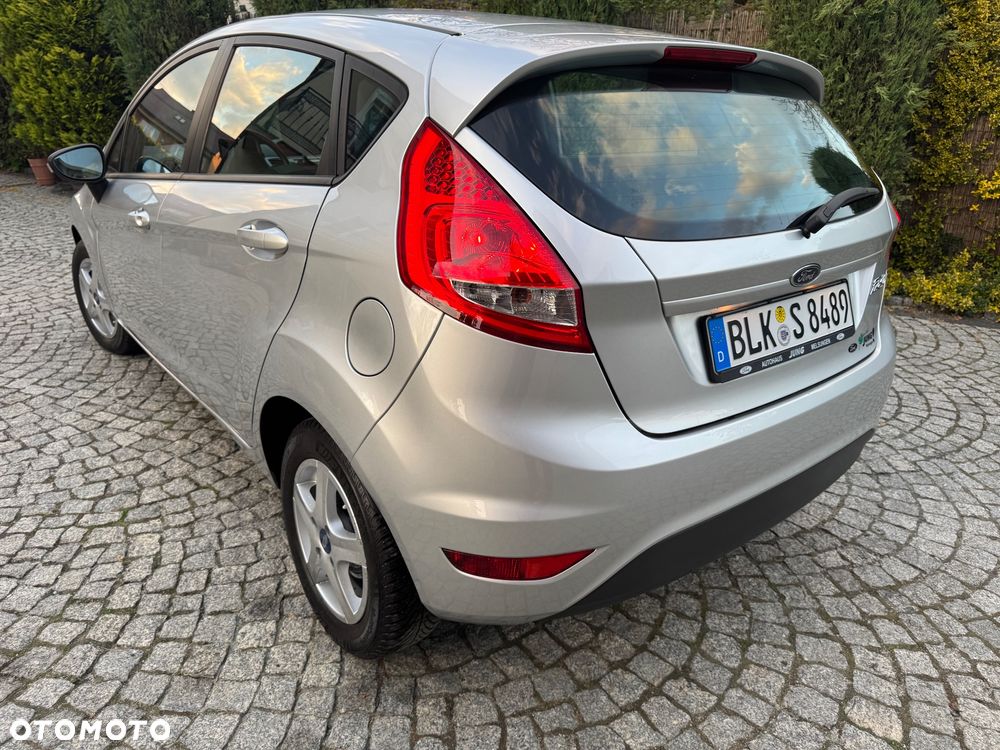 Ford Fiesta 1.25 Champions Edition - 5