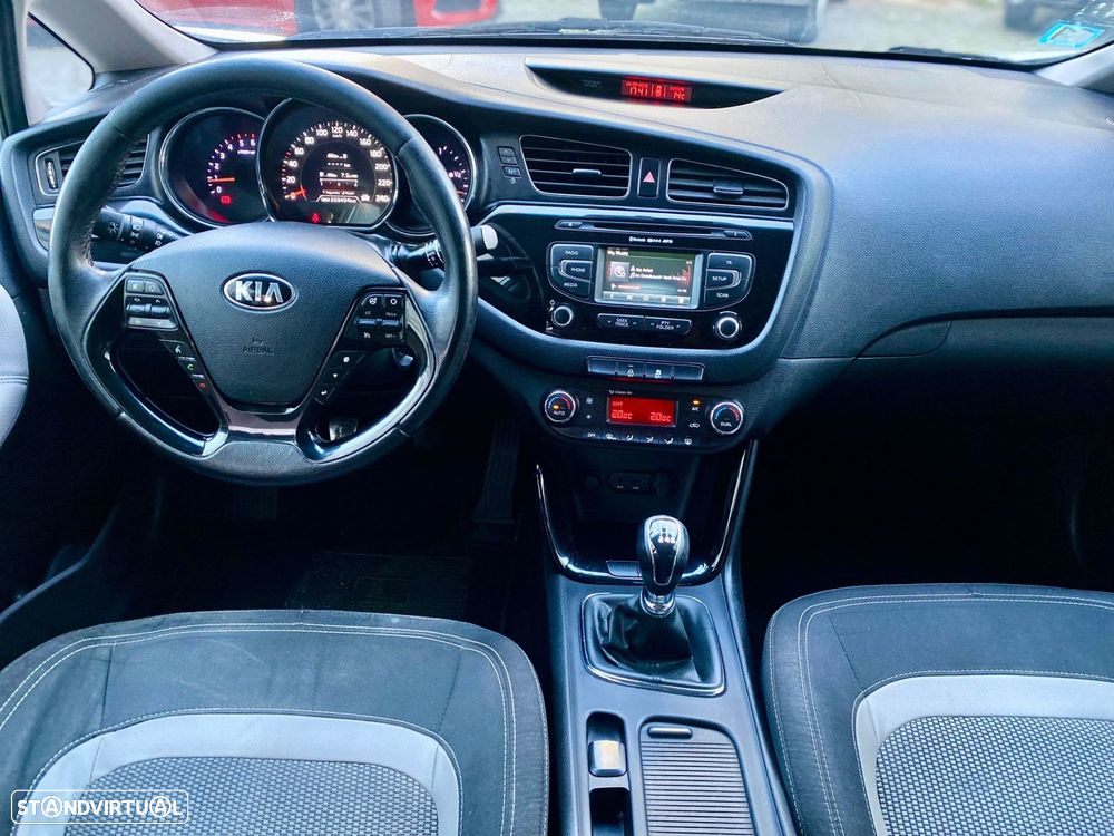 Kia ProCeed 1.6 CRDi GT Line 7DCT - 16