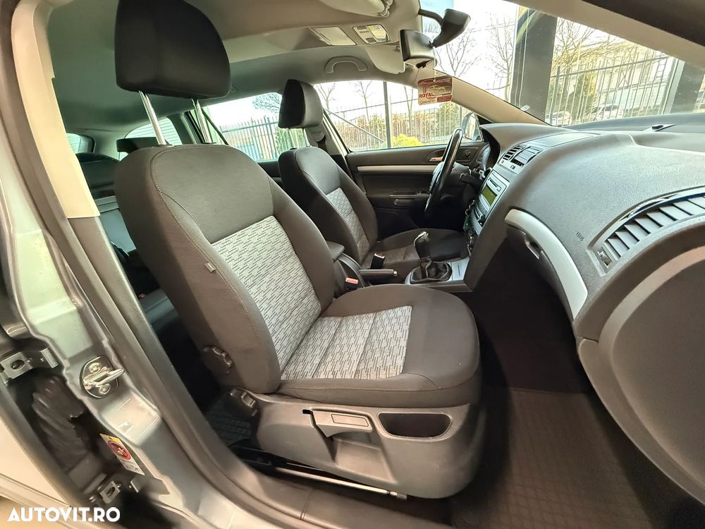 Skoda Octavia Combi 1.4 TSI FAMILY - 15