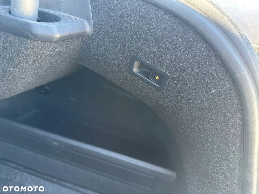 Volkswagen Passat - 8