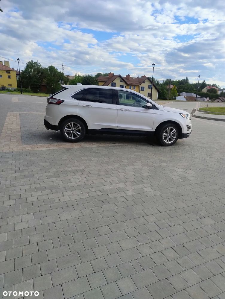 Ford Edge - 8