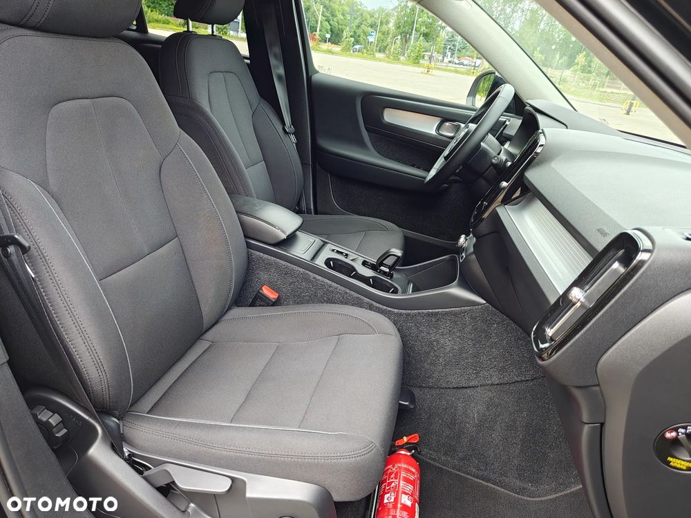 Volvo XC 40 - 35