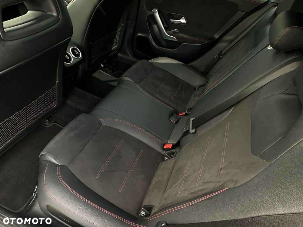 Mercedes-Benz CLA 200 d 8G-DCT AMG Line Advanced Plus - 18