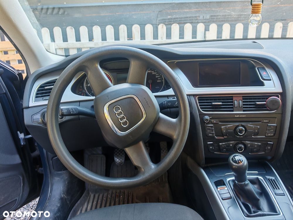 Audi A4 Avant - 6