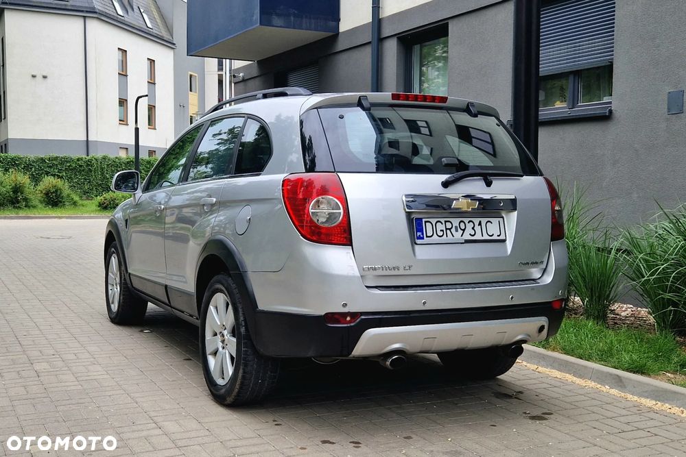 Chevrolet Captiva 2.0 d High - 3