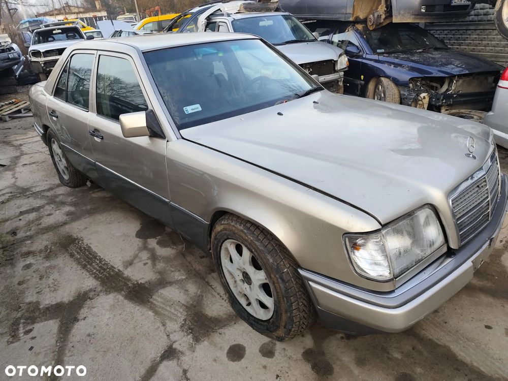 mercedes w124 124 silnik 2.0D 601.912 skrzynia sanki belka przód tył wahacz zacisk zwrotnica - 1