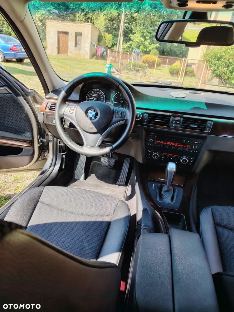 BMW Seria 3 318i - 19