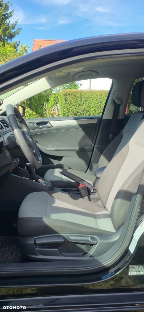 Volkswagen Jetta - 21