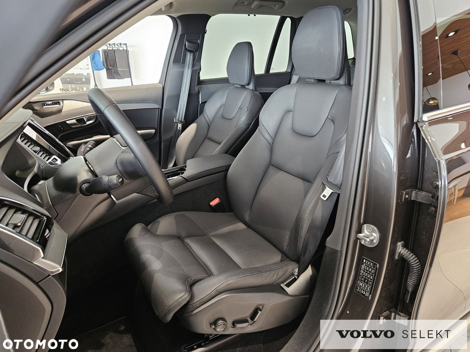 Volvo XC 90 - 23