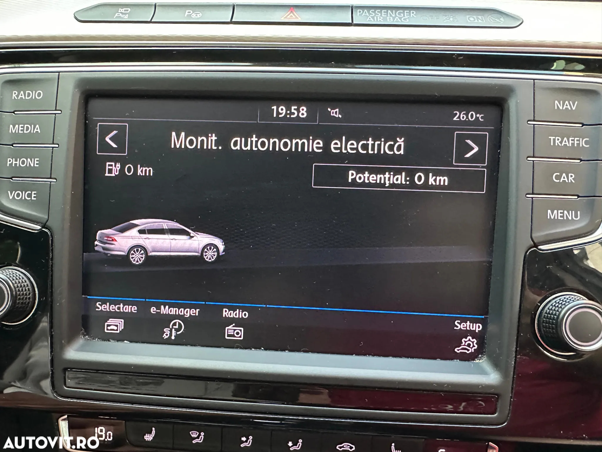 Volkswagen Passat GTE - 19